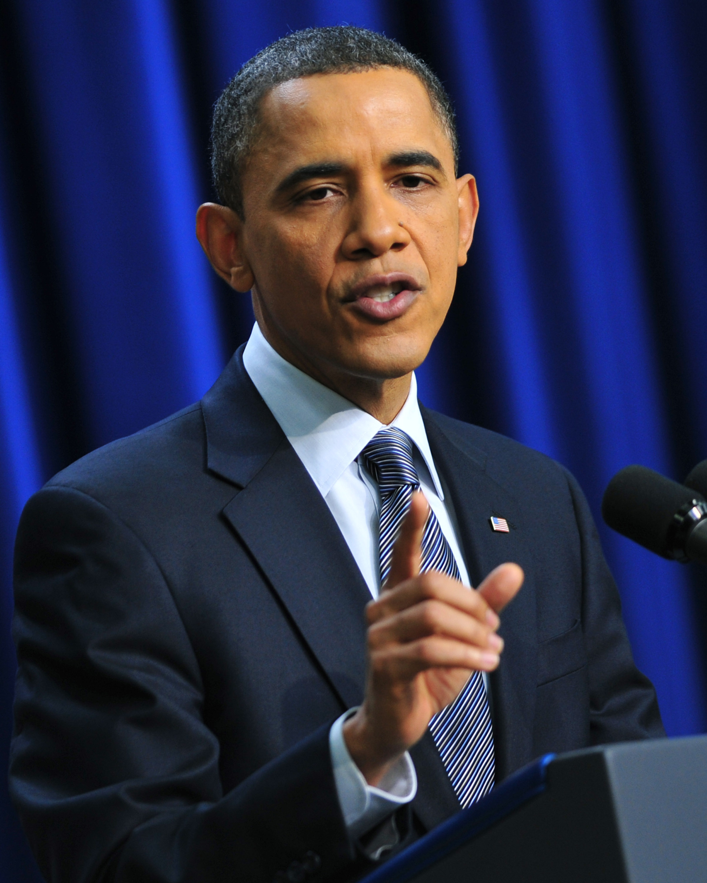 Президент Обама пытается надавить на Конгресс с помощью Twitter 