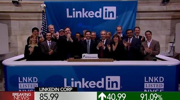 LinkedIn стремительно расширяется, в то время как акции компании продолжают падать